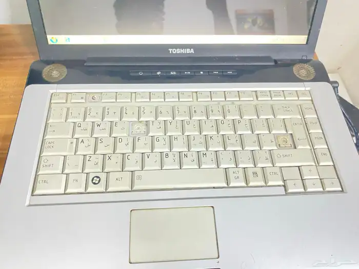 اعرض لك لابتوب TOSHIBA 2