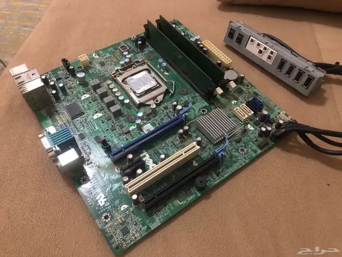 معالج i3-2100 ومذر بورد مع 4 مداخل رام و. (4gb ram (2gbx2 5