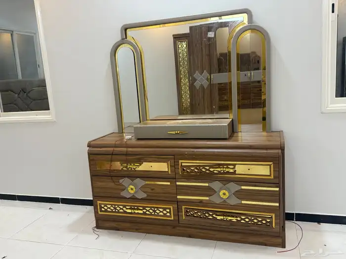 غرفة نوم بدون طراحة 2