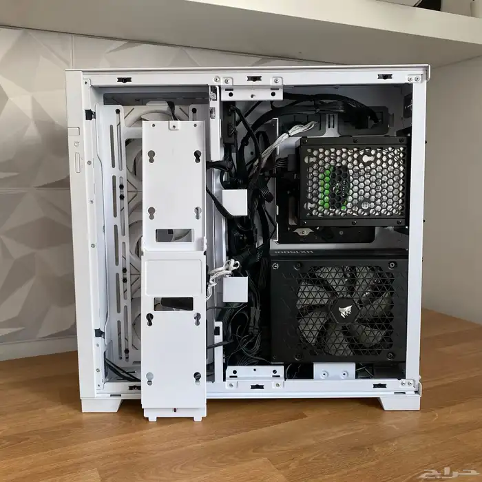 كامبيوتر العاب تجميعة بيضاء  Gaming pc for sell white specs 7