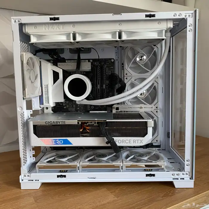 كامبيوتر العاب تجميعة بيضاء  Gaming pc for sell white specs 13