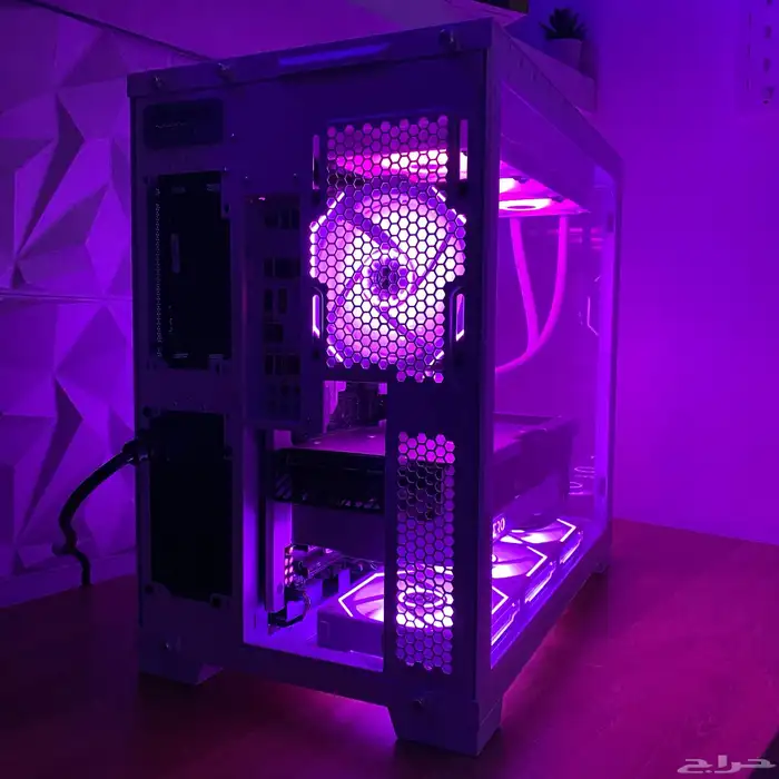 كامبيوتر العاب تجميعة بيضاء  Gaming pc for sell white specs 22
