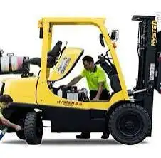 فني رافعات سفري ديزل بنزين 2