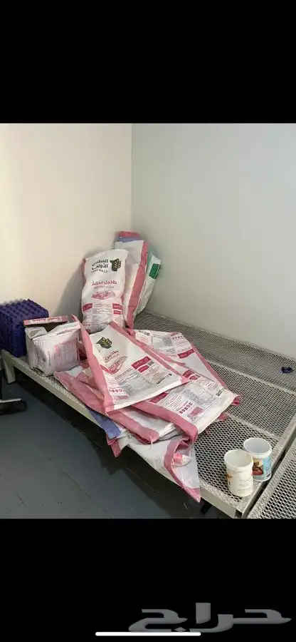 اكياس وتنك 0