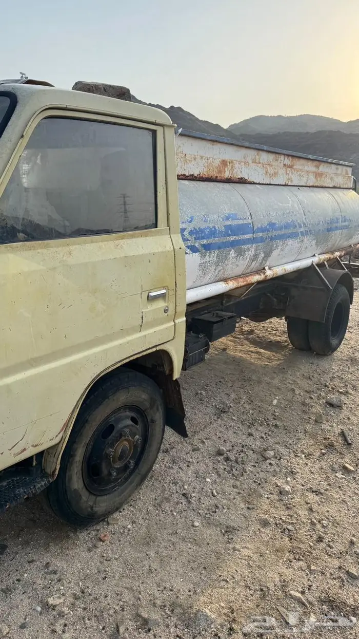 وايت مسقط للبيع 84 0