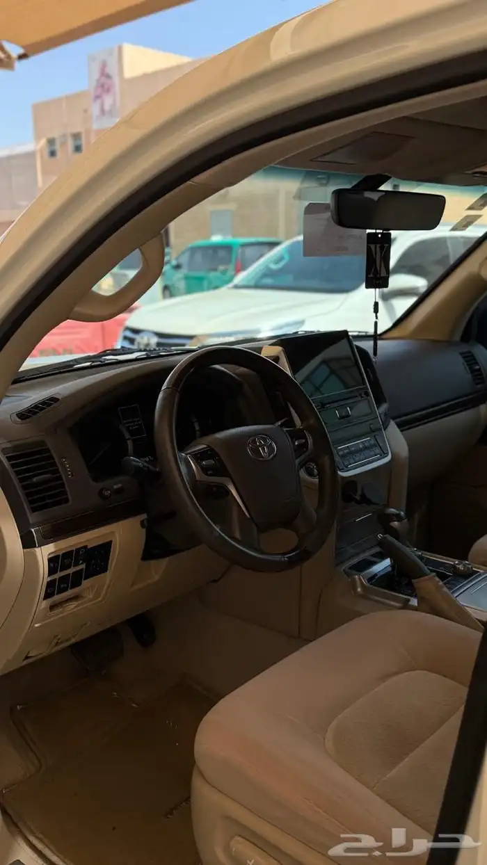 لاند كروزر GXR تورينق 2019 10