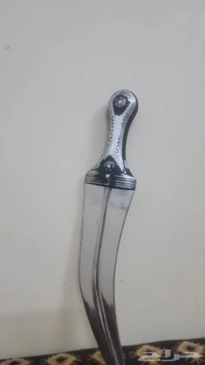 جنبيه حضرمي قبضه الراس وافيه النصله حضرمي 1