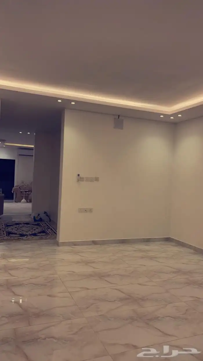 شقة للبيع حي العارض 10