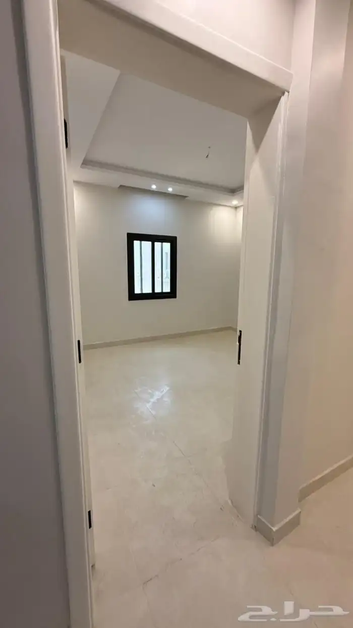 فيلا روف جديدة للإيجار مع سطح خاص في حي الريان مساحة 345م 8