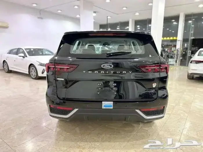 فورد تيرتورى امبيانتي اسود 2025 - FORD TERRITORY AMBIENTE 3