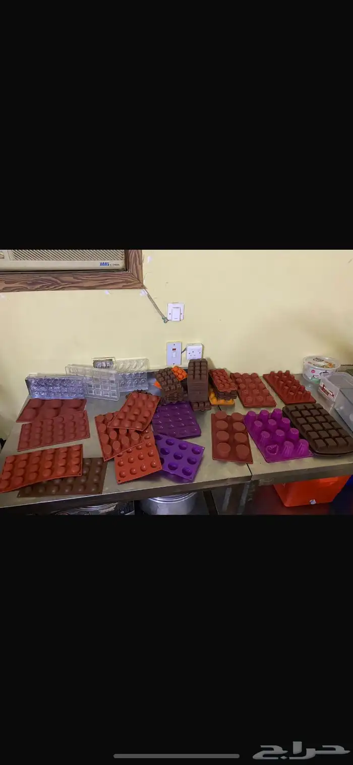 سيلكون للحلويات وقوالب شوكولا 0