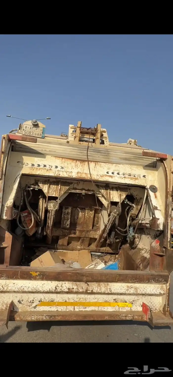 مكبس ظاغط حاويات مستوبشي 1