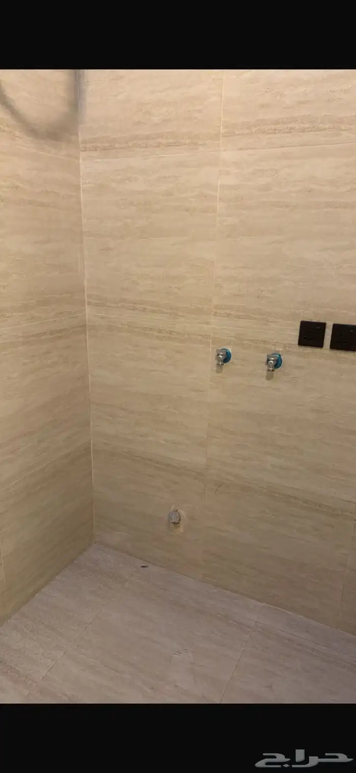 للبيع   عمارة دور جاهزة للسكن في مخطط طيبة 22