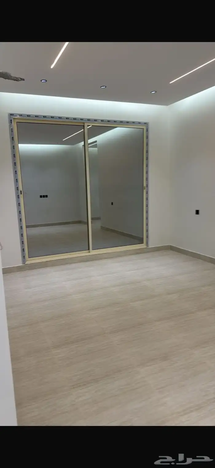 للبيع   عمارة دور جاهزة للسكن في مخطط طيبة 20
