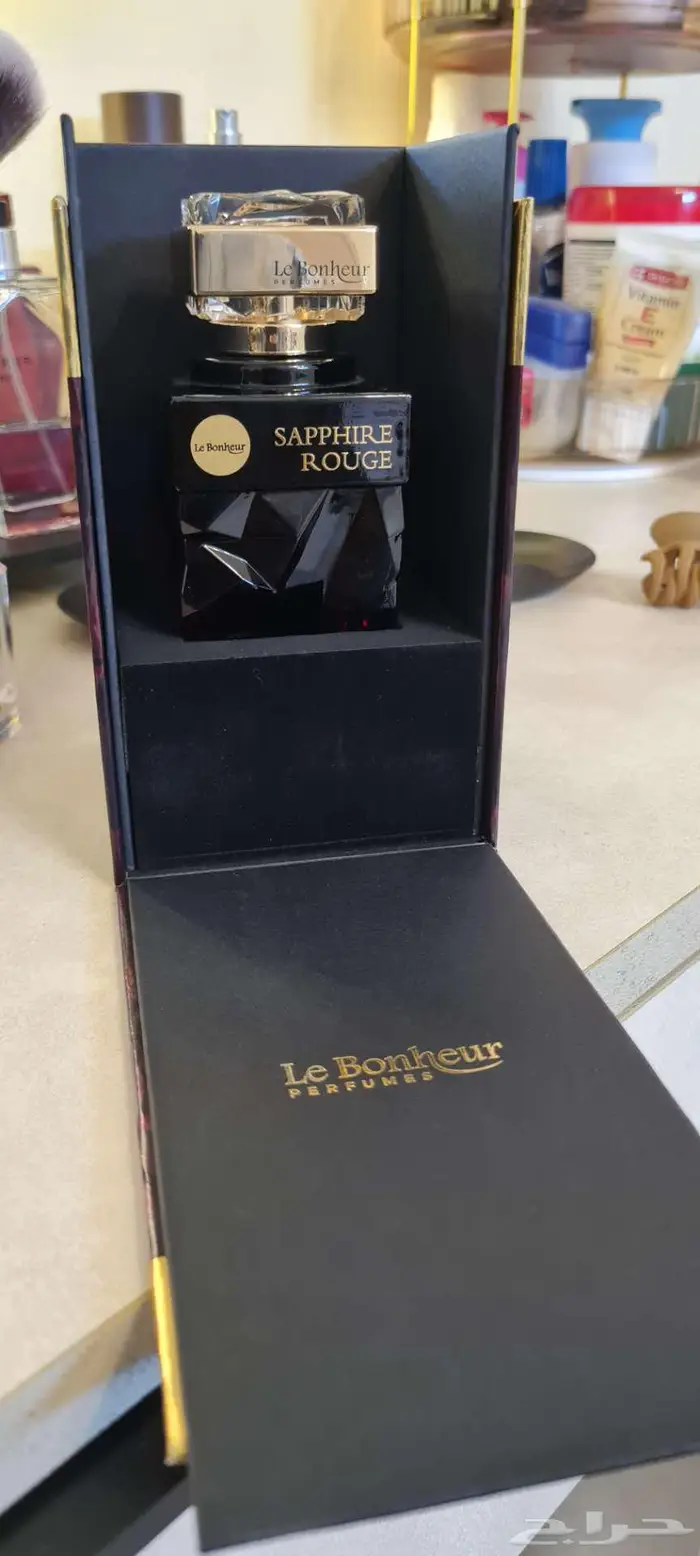 عطر نسائي 0