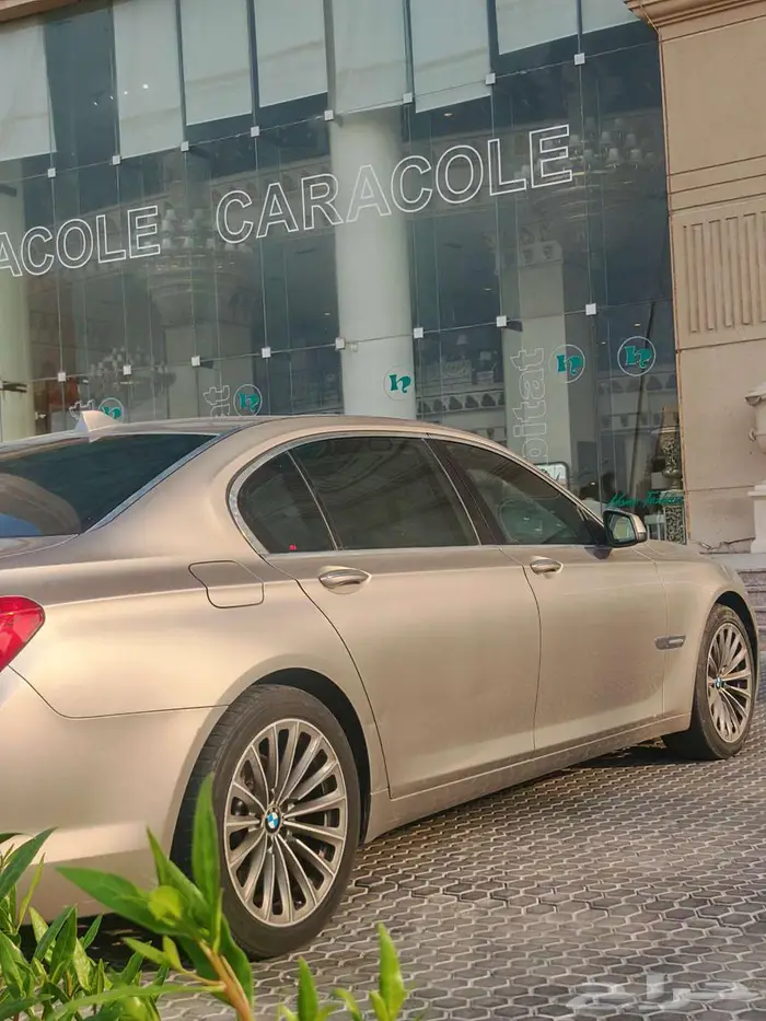 بي ام دبليو 740Li 2011 وكالة 17