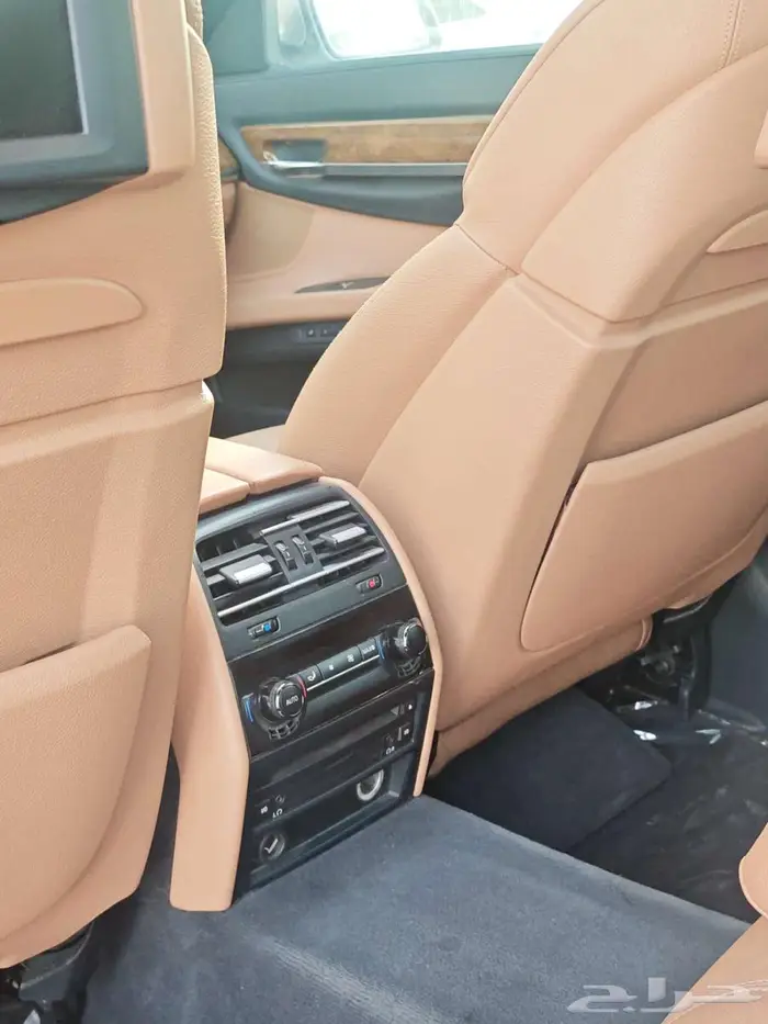 بي ام دبليو 740Li 2011 وكالة 58