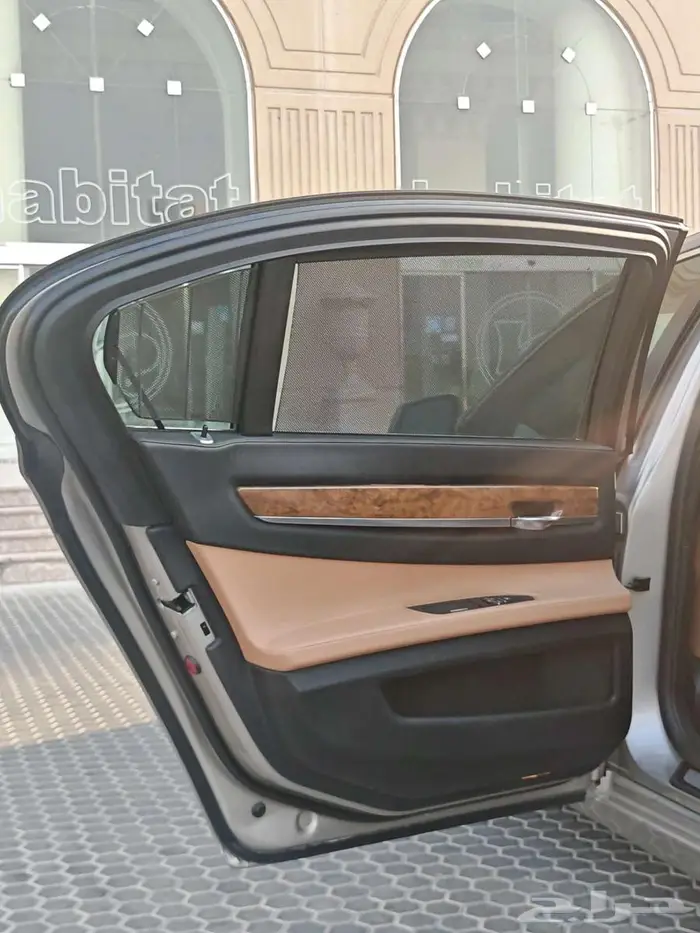 بي ام دبليو 740Li 2011 وكالة 47