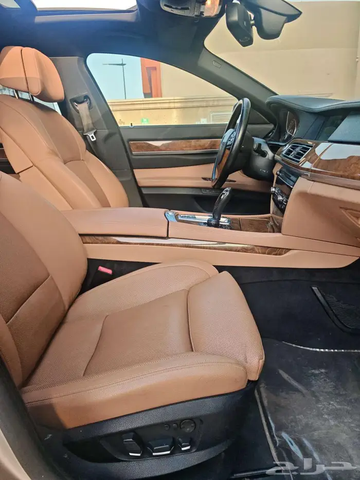 بي ام دبليو 740Li 2011 وكالة 33