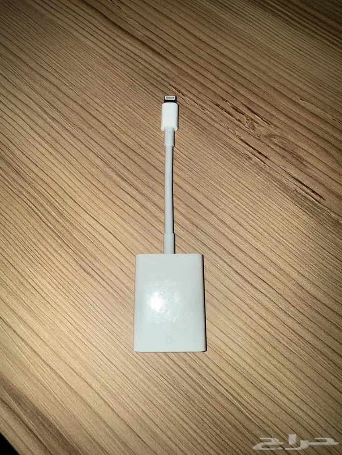قارئ sd card من شركة apple 1