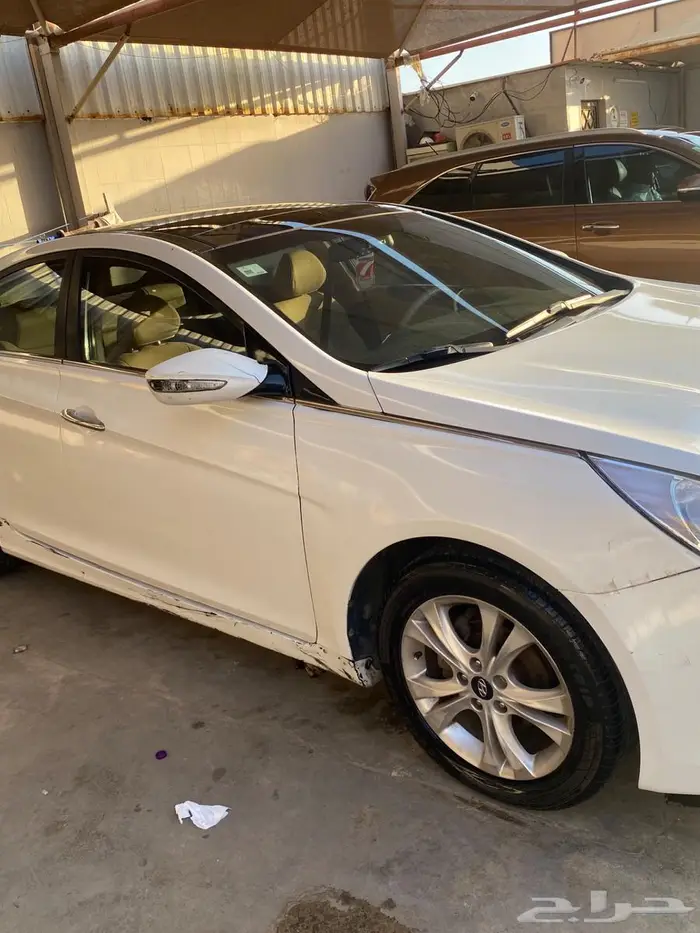 سوناتا 2013 نصف فل عدادها 266307 تم تغيير مكينه دوج 11