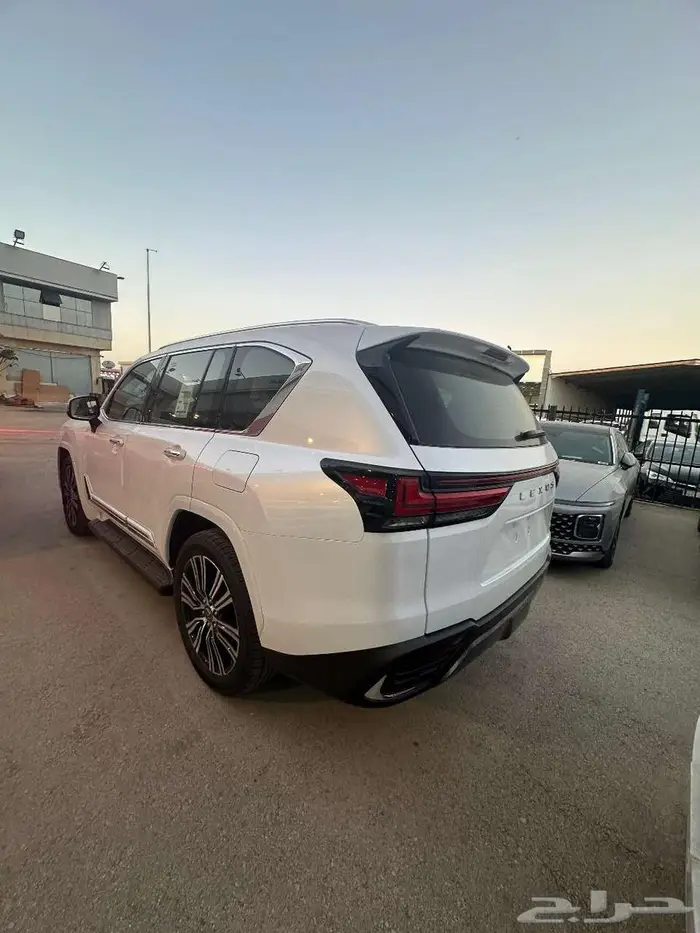 لكزس LX600 BB 2025 نظام دفعتين 50 50 افراد ومؤسسات 8