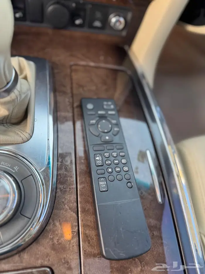 جيب انفينتي QX56 2011 للببع او البدل بسيارة من موديل 22 14