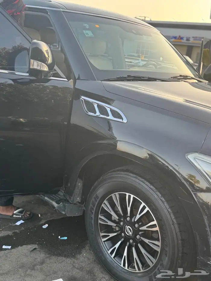 جيب انفينتي QX56 2011 للببع او البدل بسيارة من موديل 22 25