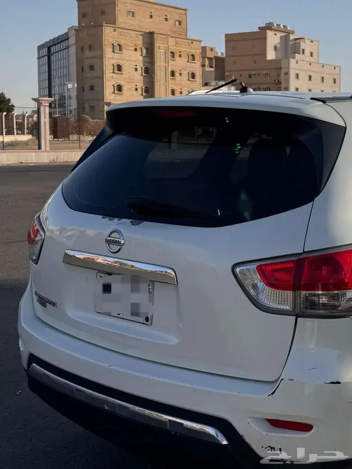 نيسان باثفندر 2015 نظيفة بسعر طيب 4