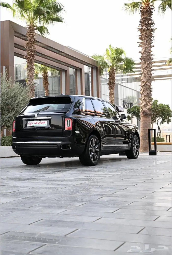 اجار سيارة مع السائق 8