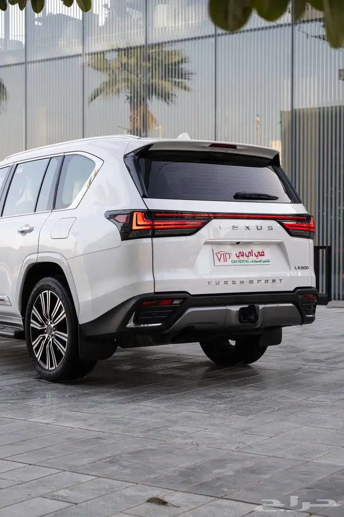 اجار سيارة مع السائق 2