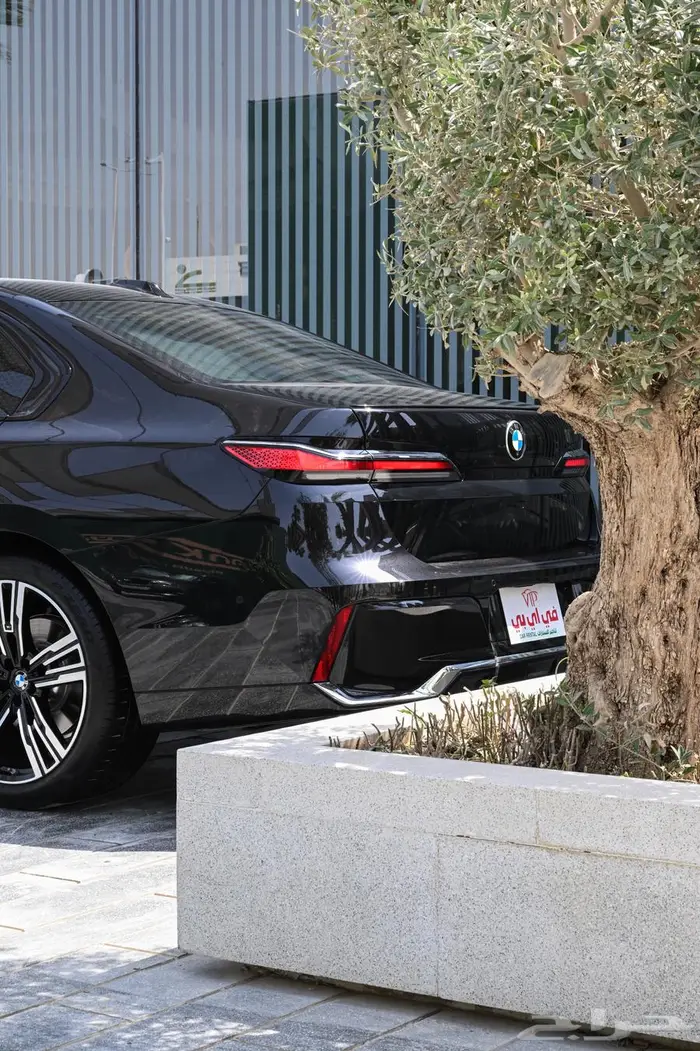 اجار سيارة مع السائق 0