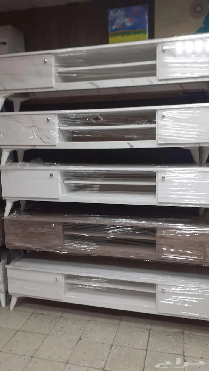 طاولات تلفزيون 4