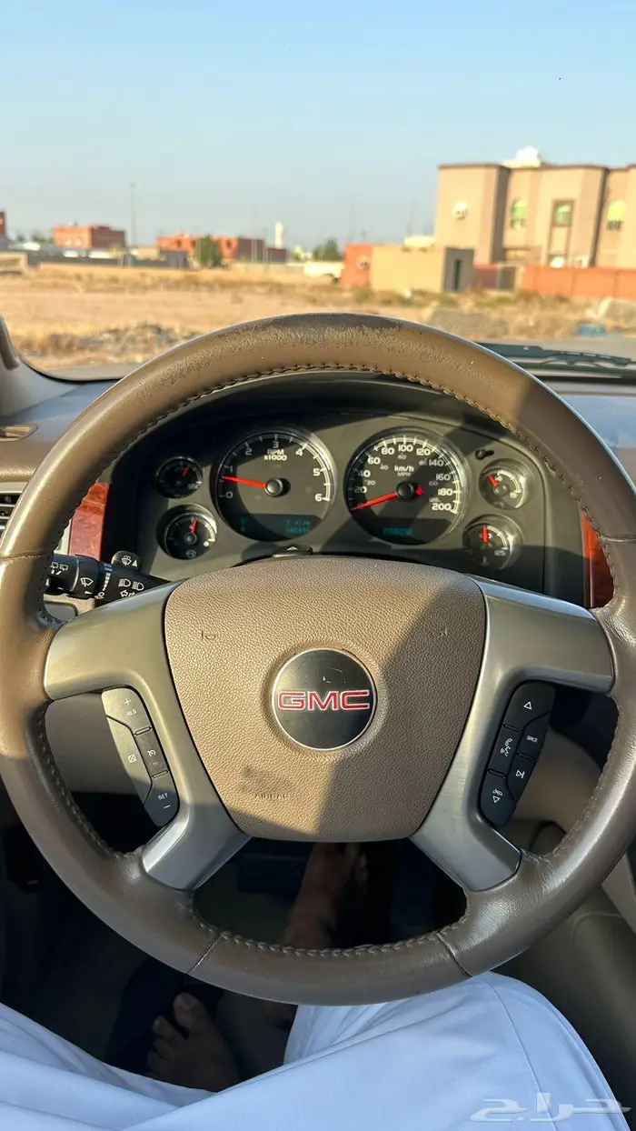 للبيع جمس يوكن XL موديل دبل 2012 SLT 35