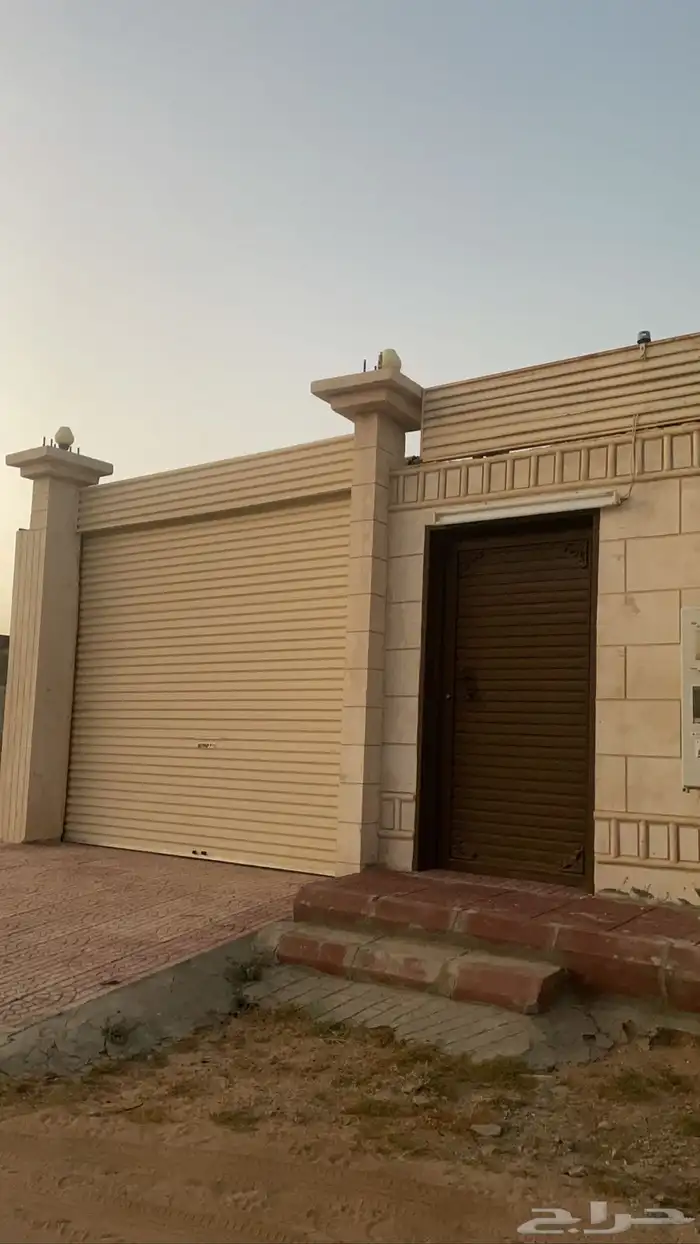 استراحة للايجار قسمين سنوي شهري 4