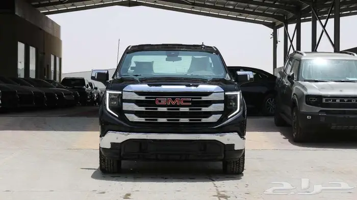 سيرا GMC غمارة SLE قير علاق بنزين 2025 اسود كاش اقساط 1