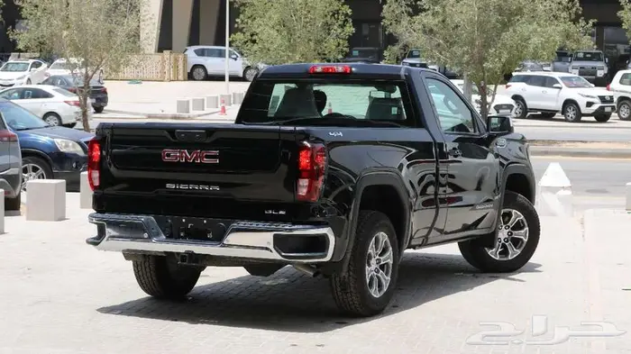 سيرا GMC غمارة SLE قير علاق بنزين 2025 اسود كاش اقساط 4