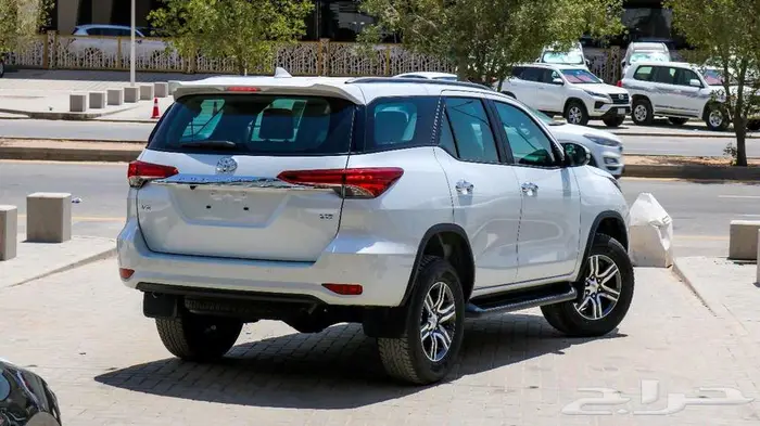 تويوتا فورتشنر VX1-2025 كاش و اقساط سعر مميز 18