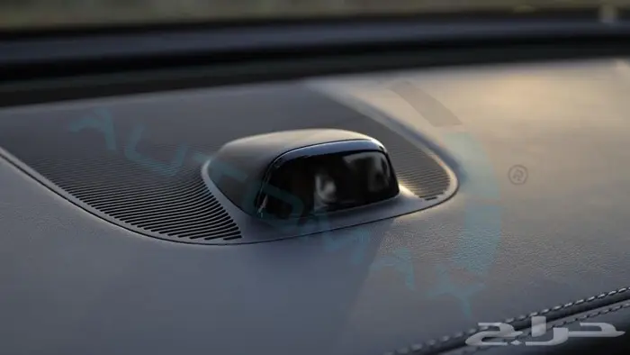 مرسيدس E300 2025 خليجي اصفار مع ضمان الوكيل 26