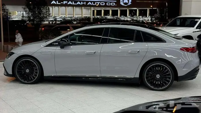 2023مرسيدس كهربائي MERCEDES  EQE350 5