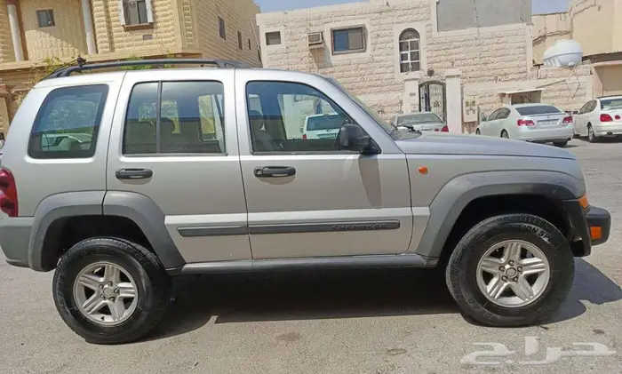 جيب ليبرتي 2007 8