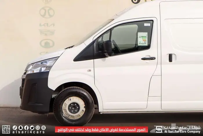 تويوتا فان بضاعة ديزل أوتوماتيك باب مفصلي للشنطة 2025 17