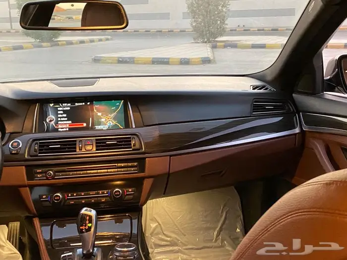 بي ام دبليو 520i 2016 بحالة ممتازة 29