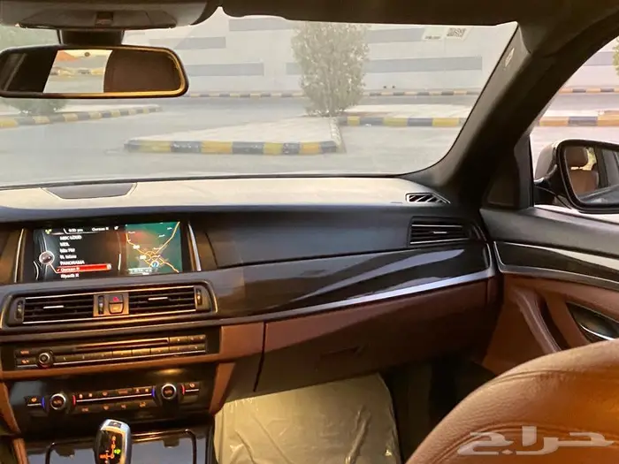بي ام دبليو 520i 2016 بحالة ممتازة 26