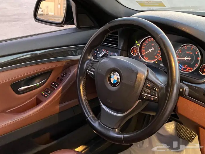 بي ام دبليو 520i 2016 بحالة ممتازة 33