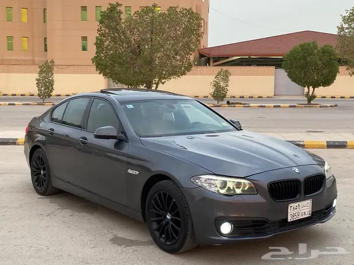 بي ام دبليو 520i 2016 بحالة ممتازة 10
