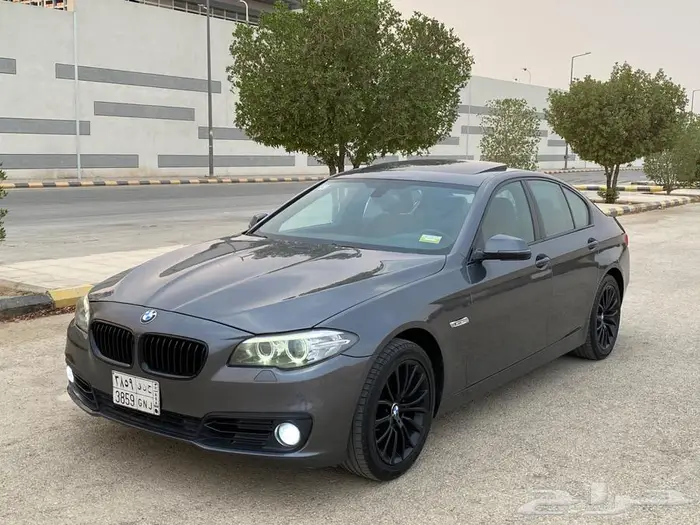 بي ام دبليو 520i 2016 بحالة ممتازة 8