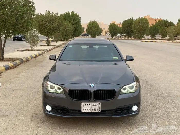 بي ام دبليو 520i 2016 بحالة ممتازة 3