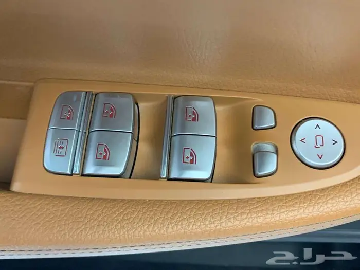 بي ام دبليو ممشا 61 LI730 2020 36