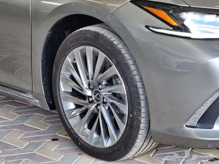 لكزس ES350 كويتيDD موديل 2025 تقسيط وكاش 5
